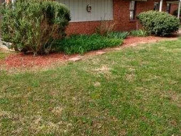 203 Armstrong Ct, Archdale, NC 27263