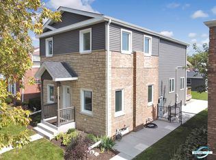 3835 Cuyler Ave, Berwyn, IL 60402