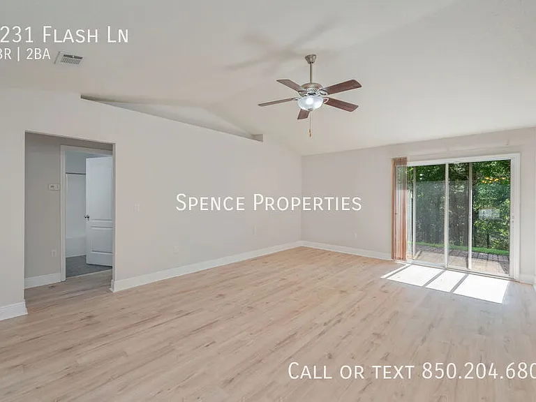 6231 Flash Ln — Photo 2