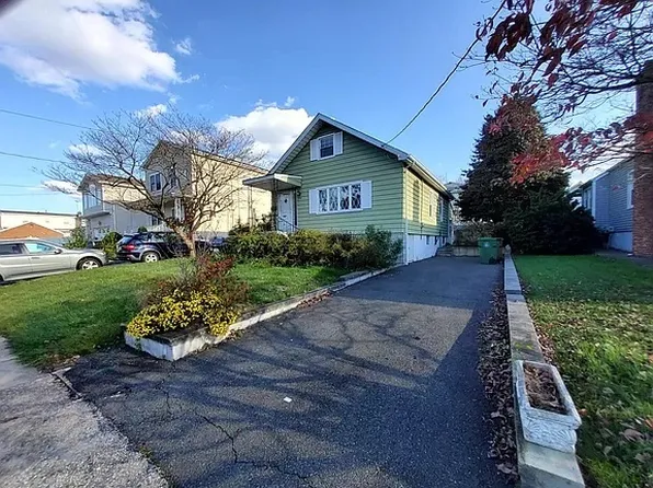 125 Berwood Ave, Linden, NJ 07036