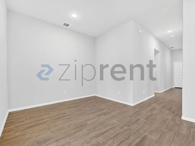 2608 Rambling Rd — Photo 11