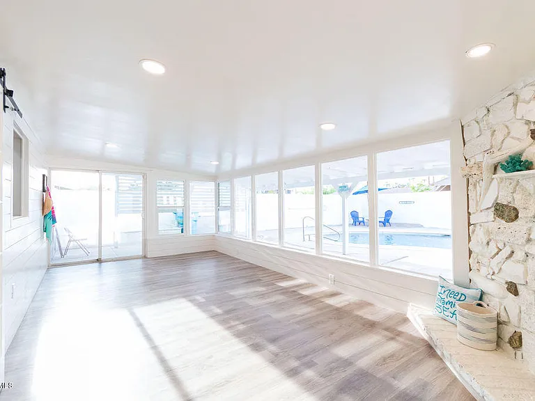 332 W Alice Ave — Photo 13