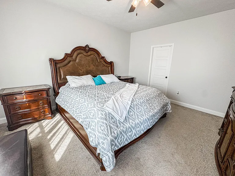 907 Sweetgrass Cir — Photo 8