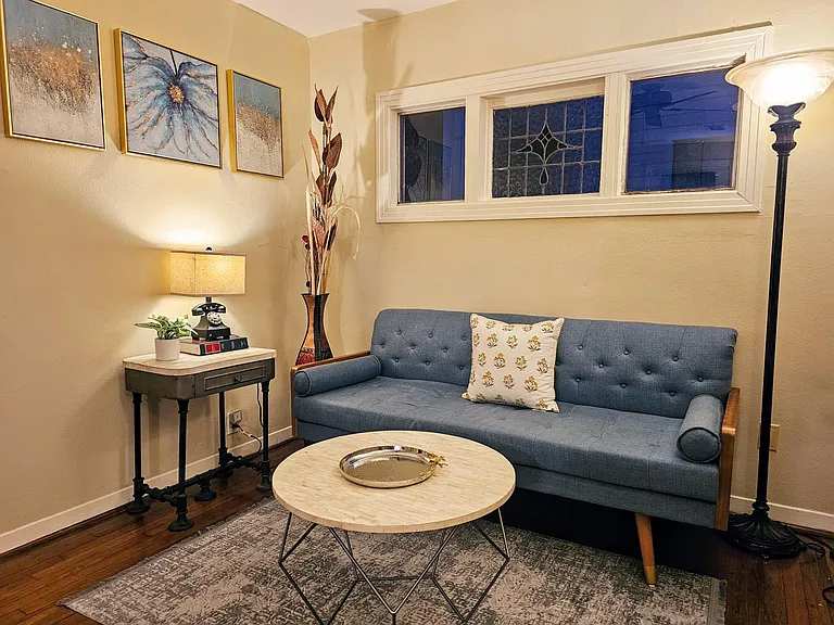 1026 Euclid St #2 — Photo 4
