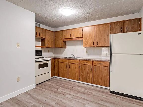 5th image of 3210 20th Ave S #1427805