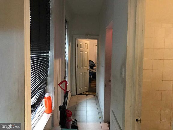 5th image of 6704 Woodland Ave