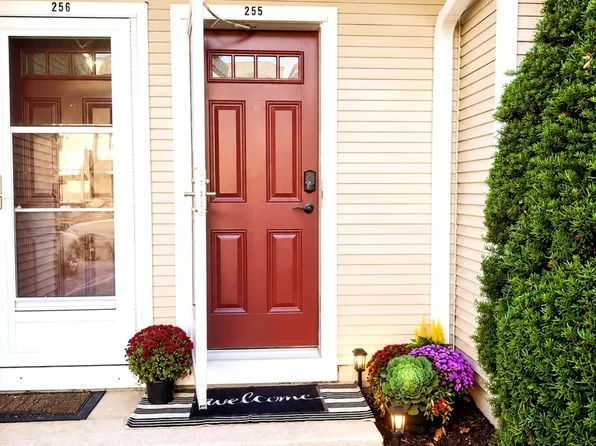 255 Willow Springs #255, New Milford, CT 06776