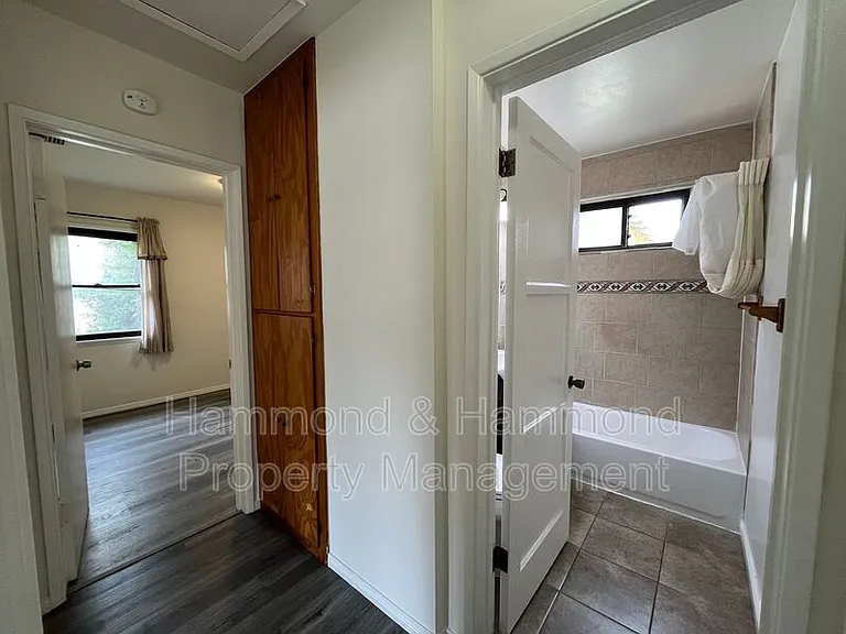18003 Saticoy St — Photo 13