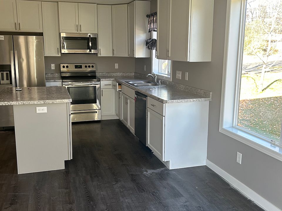 2nd image of 1316 4th Ave