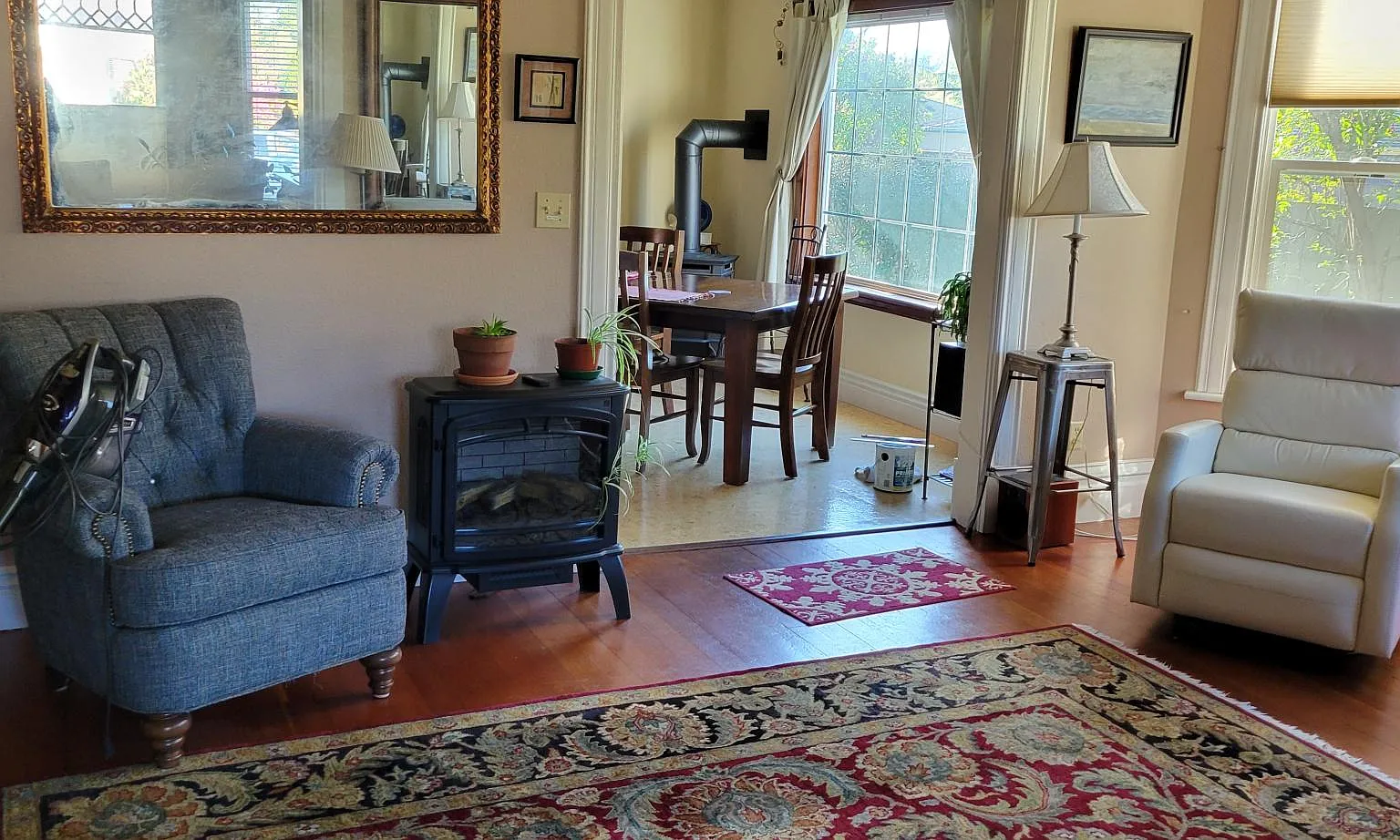 2312 Elizabeth St — Photo 2