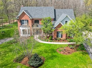 43W212 Tall Pines Rd, Elgin, IL 60124