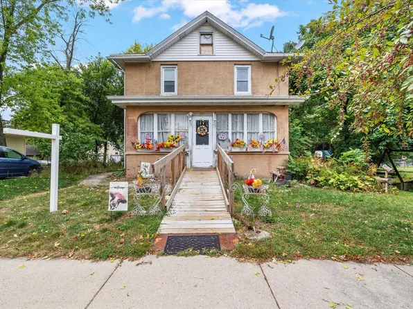 231 North Main STREET, North Prairie, WI 53153