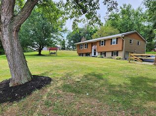49619 S Park Cir, East Liverpool, OH