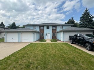 18 Stonehaven Dr #4, Sun Prairie, WI 53590