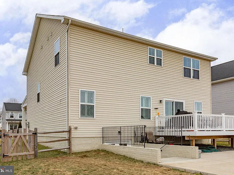 6427 Hawkeye Dr — Photo 20
