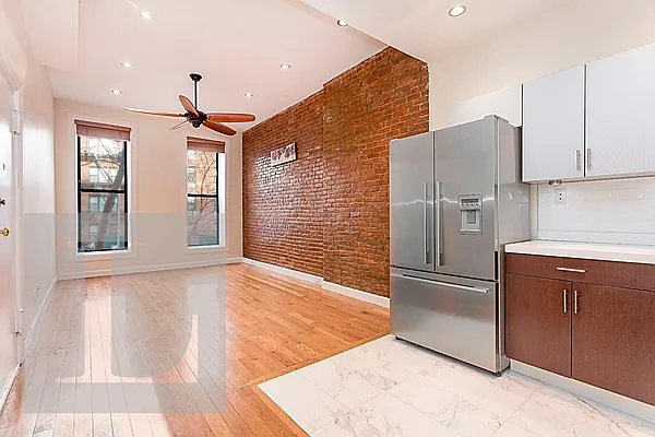 Rented by Living New York | media 8