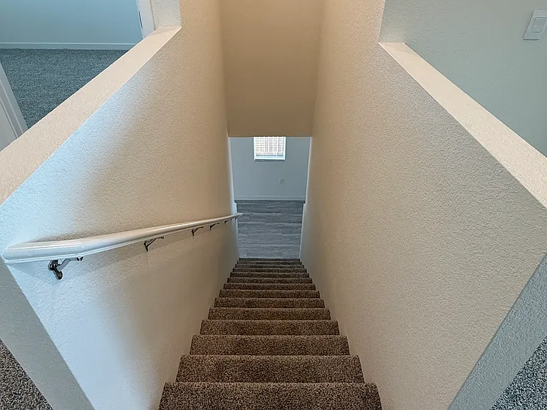 2041 Blue Star Dr — Photo 38