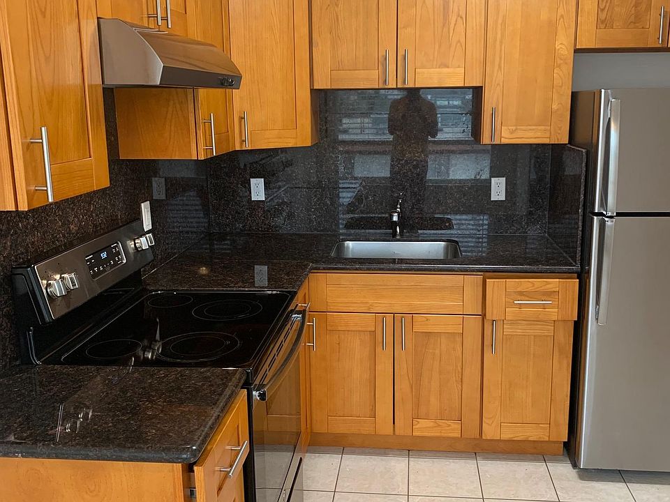 1st image of 1300 Irving St APT 20