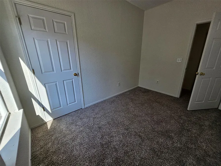 304 Windridge Village Cv — Photo 32