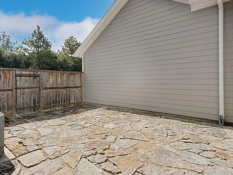 154 Kendrick Pines Blvd — Photo 36