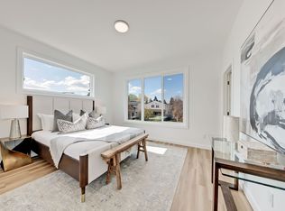 4404 20th St SW, Calgary, AB T2T 5A4
