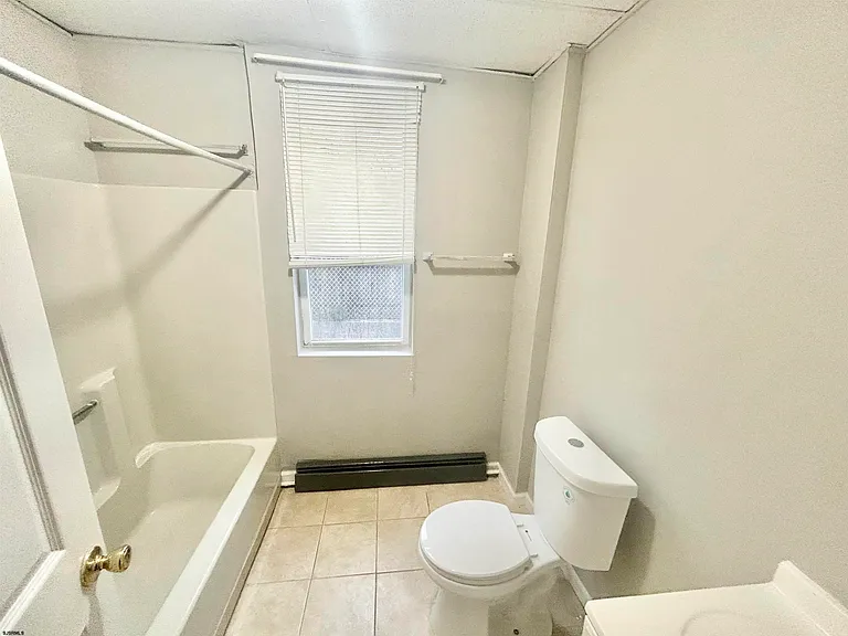 1830 E Riverside Dr #1 — Photo 10