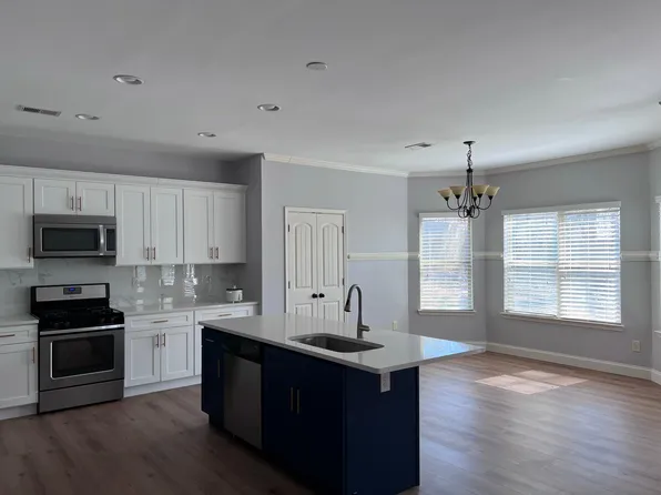 3453 Fallen Oak Dr, Buford, GA 30519