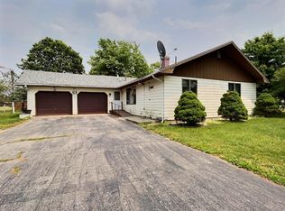 3734 W 1517 S, Kentland, IN 47951