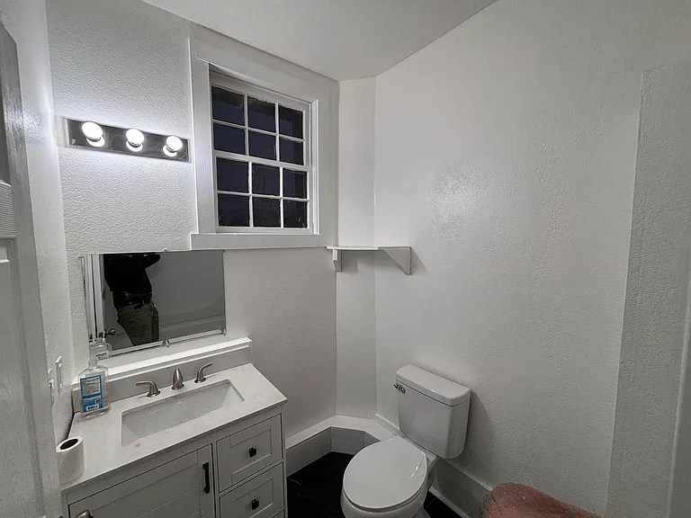 1826 Woodrow St #B — Photo 8