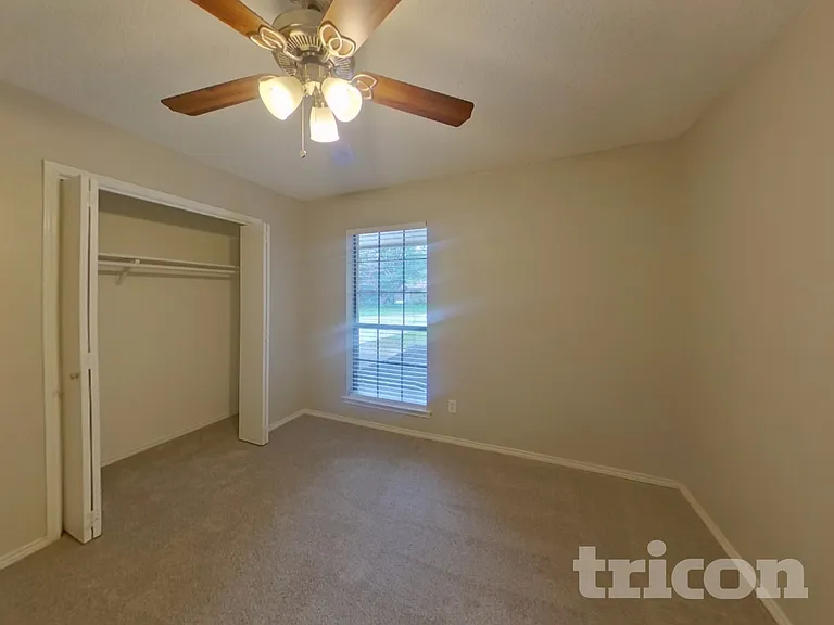 6408 Alta Vista Dr — Photo 9