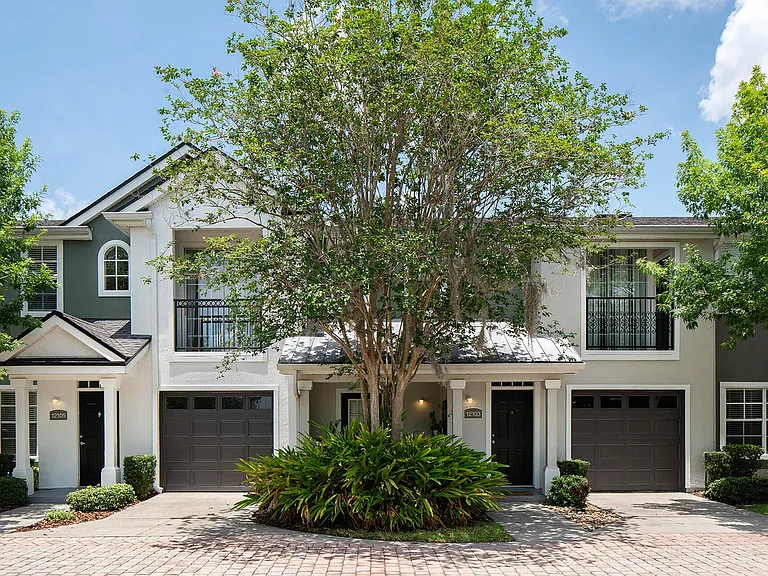 The Villas at Westchase — Photo 32