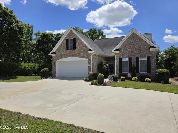 415 Honeysuckle Court, Greenville, NC 27834