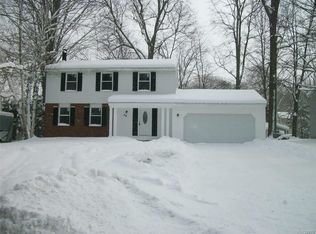 48 Carousel Ln, Baldwinsville, NY 13027
