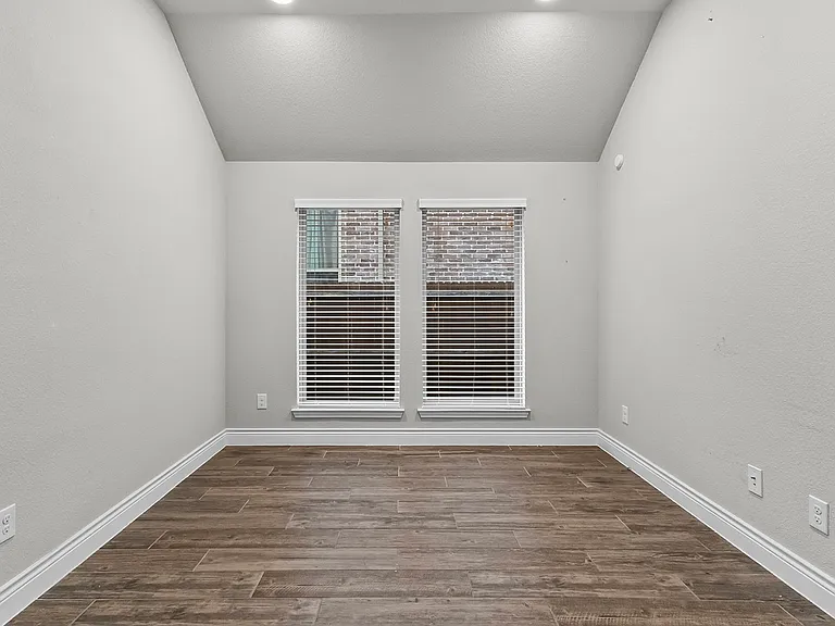 1539 Wheatley Way — Photo 16