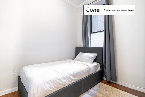 133 Avenue D #C Photo 1