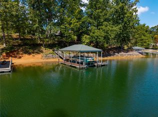 5 Laurel Ct, Seneca, SC 29672