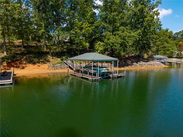 5 Laurel Ct, Seneca, SC 29672