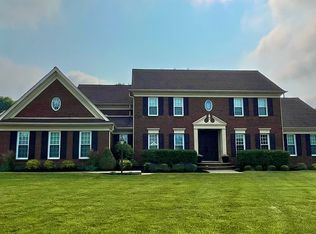 69681 Crestview Ln, Saint Clairsville, OH 43950