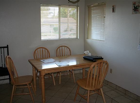 4th image of 1207 Randolph Dr