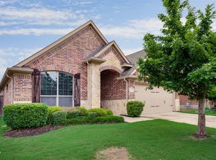 359 Falstaff Dr, Roanoke, TX 76262