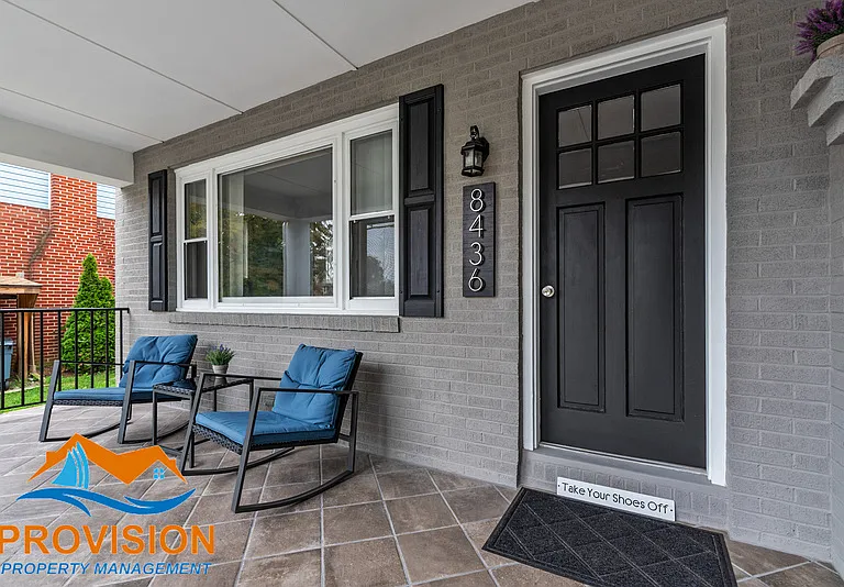 8436 Bay Dr — Photo 3