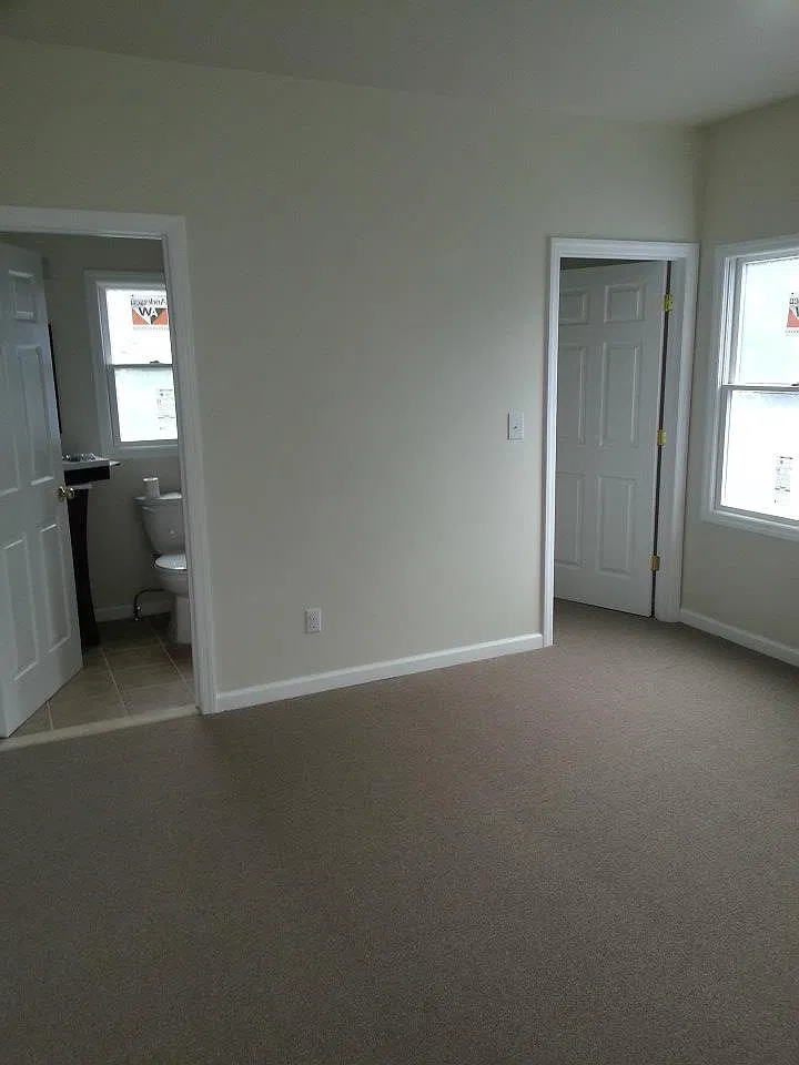 5 bed, $5,700 — Photo 3