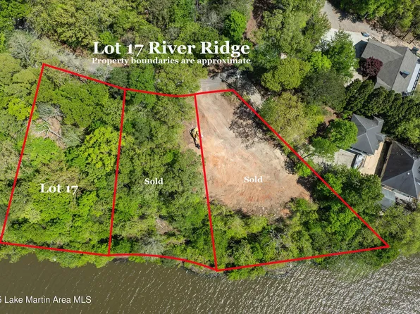 17 River Ridge Rd, Alexander City, AL 35010