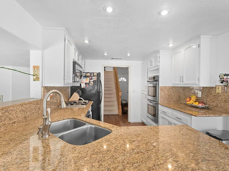 2317 Boston Way — Photo 6