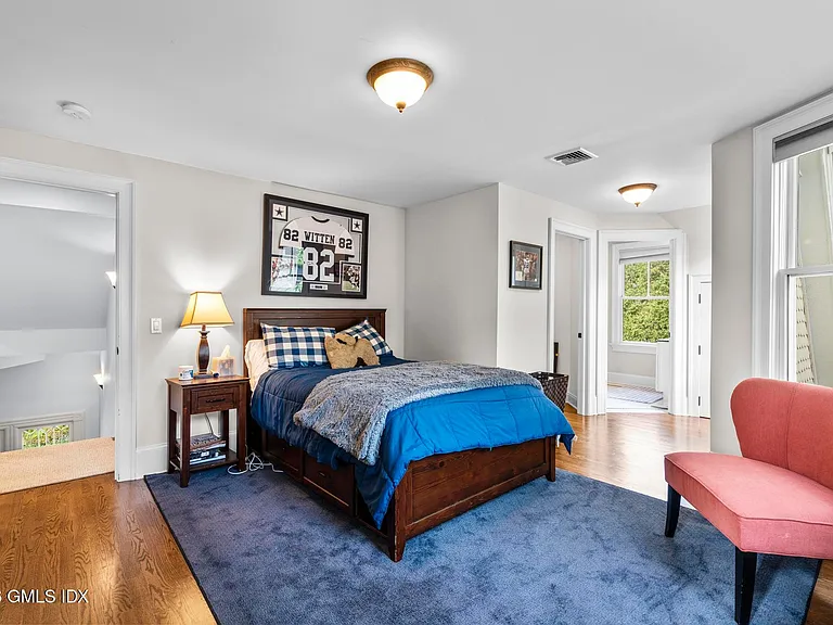 8 Highview Ave — Photo 7