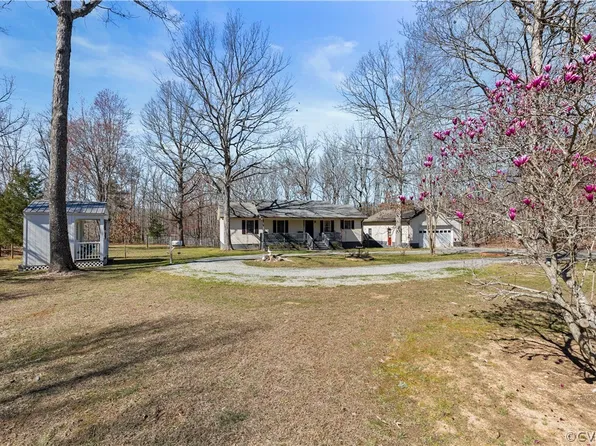 989 County Line Rd, Keysville, VA 23947