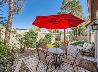 1609 Hidden Spring Dr, Las Vegas, NV 89117
