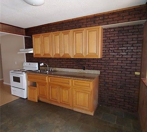 2nd image of 1909 Estalote Ave
