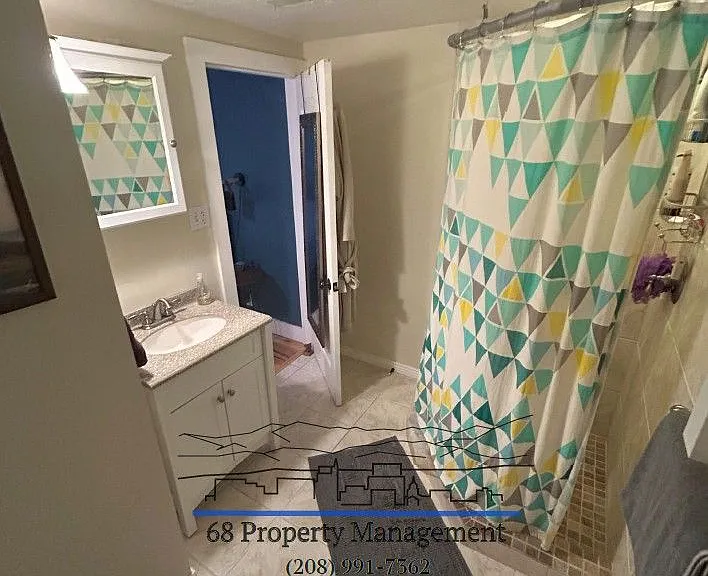 1303 N 10th St — Photo 18