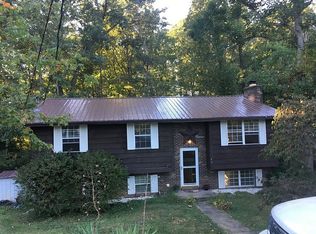 40 Ridgeview Ct, Parkersburg, WV 26104